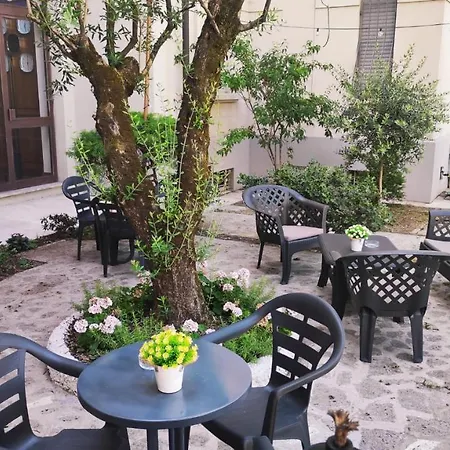 Hotel Mokinba Montebianco Mailand