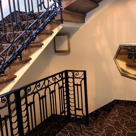 Mokinba Montebianco Hotel Mailand