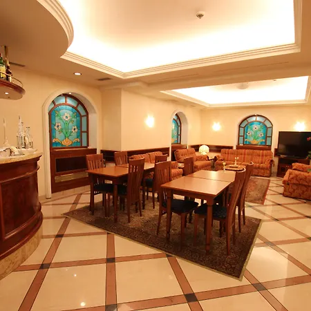 Hotel Mokinba Montebianco Mailand