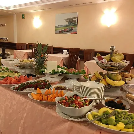 Hotel Mokinba Montebianco Mailand